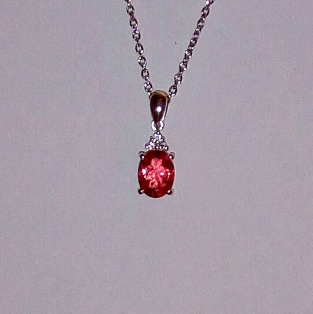 Papaya Quartz Platn/Silver Pendan 1.86cts